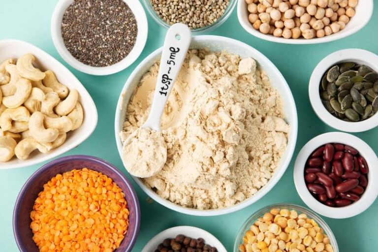 Odkryj ranking najlepszych białkowych odżywek roślinnych i wybierz idealną dla siebie!